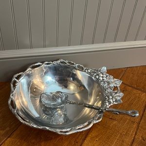 Arthur Court serving bowl